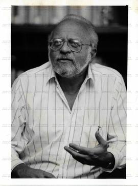 Retrato do deputado federal Alberto Goldman (PMDB-SP) ([São Paulo-SP?], 26 ago. 1991). / Crédito: Paulo Giandália/Folha Imagem.