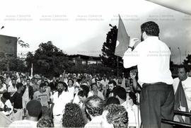 Comício da candidatura “Lula Presidente” (PT) realizado no Polo Petroquímico de Camaçari-BA nas eleições de 1989 (Camaçari-BA, 22 jun. 1989). / Crédito: Diosdete Ferreira