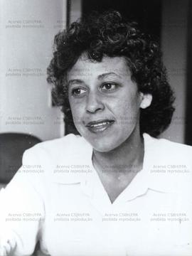 Retrato de Lídice da Mata, candidata a prefeita nas eleições de 1992 ([Salvador-BA?, Data desconhecida). / Crédito: Milton Mendes.