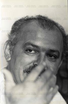 Retrato de Luiz Antônio Medeiros ([São Paulo-SP?], 1990).  / Crédito: Roberto Parizotti.