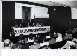 Debate sobre a China, realizado na Faculdade de Direito da USP (São Paulo-SP, 14 jun. 1989). / Cr...