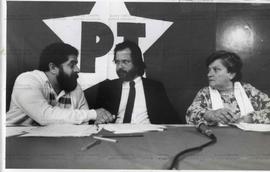 Apresentação à imprensa de candidaturas do PT às prefeituras nas eleições de 1988 (Local desconhecido, 05 ago. 1988). / Crédito: Jesus Carlos