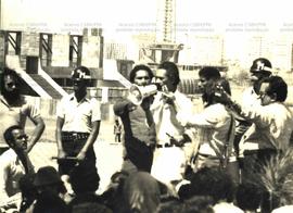 [Atividades de greve dos trabalhadores da construção civil?] ([Belo Horizonte-MG?], 1979). / Crédito: Autoria desconhecida.