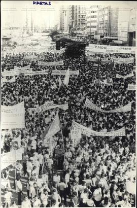 Comício pela Diretas realizado no Largo São Francisco (Belo Horizonte-MG, 1984). / Crédito: Autoria desconhecida