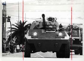 [Desfile Militar em Comemoração ao Dia 7 de Setembro?] (São Paulo-SP, [7 set.?] Ano desconhecido)...