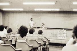 Plenária da UEE-SP no campus da USP em São Paulo (São Paulo-SP, 1987). Crédito: Vera Jursys