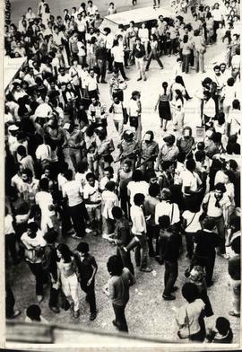 Repressão policial a passeata do PT (Belo Horizonte-MG, 2 set. 1982). / Crédito: Glória