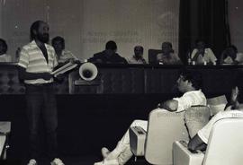Assembleia do Sindicato dos Médicos de São Paulo (Local desconhecido, 07 nov. 1985). Crédito: Ver...