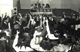 Congresso dos Servidores Públicos no Colégio Zuleika de Barros, 3o (São Paulo-SP, 19-21 ago. 1983). / Crédito: Lau Polinesio.
