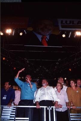 Comício da candidatura &quot;Lula Presidente&quot; (PT) nas eleições de 2002 (Local desconhecido, 2002) / Crédito: Autoria desconhecida