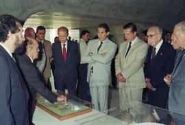 Visita oficial do governador Orestes Quércia ao Memorial da América Latina (São Paulo-SP, dez. 19...