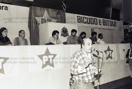 Ato da candidatura “Suplicy governdor” (PT) realizado na Câmara Municipal nas eleições de 1986 (São Paulo-SP, 1986). Crédito: Vera Jursys