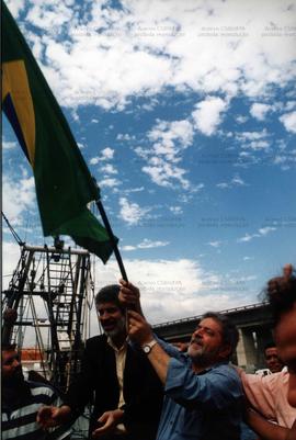 Visita da candidatura “Lula Presidente” (PT) ao Entreposto de Pesca para o Rio de Janeiro nas ele...