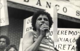 Assembleia dos Professores Estaduais e Municipais do Rio de Janeiro no Sindicato de Operários Navais (Niterói-RJ, 11 mar. 1979). / Crédito: Autoria desconhecida.