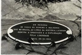 Arco Tiradentes, monumento em memória daqueles que lutaram contra a opressão (São Paulo-SP, Data desconhecida).  / Crédito: Autoria desconhecida/Em Tempo.