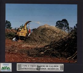 Programa de reciclagem da Prefeitura de Londrina (PR) na gestão do PT (Londrina-PR, Data desconhecida). / Crédito: Autoria desconhecida