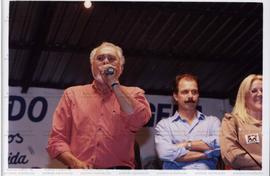 Comício da candidatura &quot;Genoino Governador&quot; (PT), nas eleições de 2002 ([São Paulo-SP], 2002) / Crédito: Cesar Hideiti Ogata
