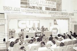 Assembleia do Sindicato dos Metalúrgicos de São Paulo (São Paulo-SP, 1982). Crédito: Vera Jursys