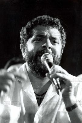 Comício da candidatura “Lula Presidente” (PT) nas eleições de 1989 (Fotaleza-CE,06 nov. 1989). / ...