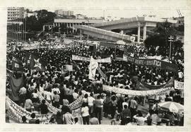 Comemoração do 1o de Maio (São Bernardo do Campo-SP, 1 mai. 1982). / Crédito: Vera Lúcia.