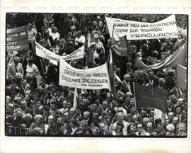 Manifestação de camponeses por ocasião do registro de legalização do Sindicato Solidariedade Rura...