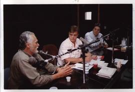 Entrevista concedida por Genoino (PT) ao radialista Paulo Barboza, da Rádio Capital, nas eleições de 2002 ([São Paulo-SP], 2002) / Crédito: Cesar Hideiti Ogata