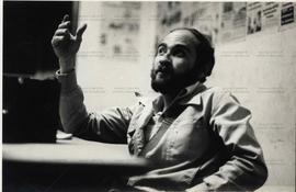 Entrevista de Ivo, integrante da comiss&atilde;o de sal&aacute;rios dos eletricit&aacute;rios de S&atilde;o Paulo, concede en...