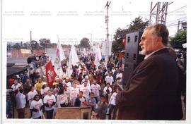 Comício da candidatura &quot;Genoino Governador&quot; (PT) nas eleições de 2002 (São Paulo, 2002) / Crédito: Autoria desconhecida