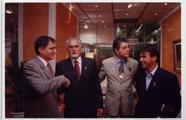 Visita de José Genoino (PT) à Feira de Automóveis do Anhembi (São Paulo-SP, 2002) / Crédito: Cesa...