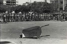 Greve dos trabalhadores na construção civil (Belo Horizonte-MG, 30 jul. 1979). / Crédito: Autoria desconhecida.