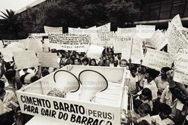 Ato dos mutuários contra o Governo Montoro (São Paulo-SP, data desconhecida). Crédito: Vera Jursys