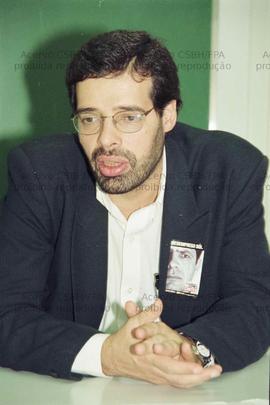Entrevista coletiva concedida por dirigentes sindicais bancários ([São Paulo-SP?], jun. 1998). Crédito: Vera Jursys
