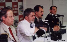 Atividade da candidatura &quot;Lula Presidente&quot; (PT) nas eleições de 2002 (São Paulo-SP, 200...