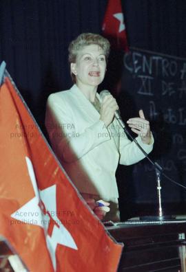 Encontro da candidatura “Marta Governadora” (PT) com estudantes, na Faculdade de Direito da USP, nas eleições de 1998 (São Paulo-SP, 1998) . Crédito: Vera Jursys