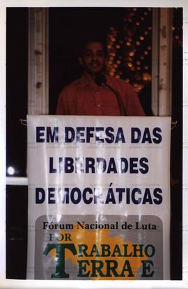 Ato em defesa das liberdades democráticas realizado na Câmara Municipal de São Paulo (São Paulo-SP, jun. 2000). / Crédito: Autoria desconhecida