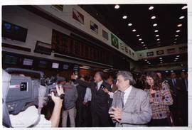 Visita de José Genoino (PT) à Bolsa de Valores de São Paulo (Bovespa) nas eleições de 2002 (São P...