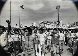 [Ato de protesto contra o desemprego e a recessão no estádio da Vila Euclides ([São Bernardo do C...