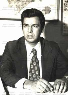 Retrato de Almir Pazzianoto, advogado trabalhista (Local desconhecido, [1978?]). / Crédito: Autor...