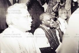 Visita de Desmond Tutu, bispo da Igreja Anglicana na África do Sul, ao Brasil (São Paulo-SP, mai. 1987). Crédito: Vera Jursys