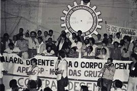 Assembleia dos servidores púbicos no Sindicato dos Metalúrgicos de São Paulo (São Paulo-SP, [1982?]). Crédito: Vera Jursys