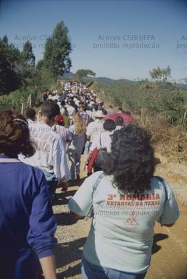 Romaria Estadual pela Terra, [3a?] (Guapiara-SP, ago. 1995). Crédito: Vera Jursys
