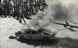 Greve dos trabalhadores na construção civil (Belo Horizonte-MG, 30 [jul. 1979]). / Crédito: Ferna...