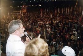 Comício da candidatura &quot;Lula Presidente&quot; (PT) nas eleições de 2002 (Rio de Janeiro, 2002) / Crédito: Autoria desconhecida