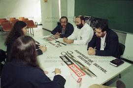Entrevista coletiva concedida por dirigentes sindicais bancários ([São Paulo-SP?], jun. 1998). Cr...