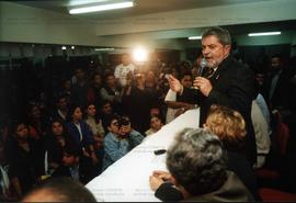 Evento não identificado [candidatura “Lula Presidente” (PT) nas eleições de 1998] ([São Paulo-SP, 1998]). / Crédito: Autoria desconhecida
