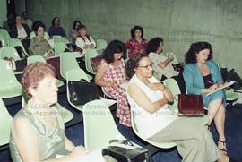 Ato dos bancários na agência do Banco Bozano-Simonsen, na Av. Paulista (São Paulo-SP, 1996). Crédito: Vera Jursys