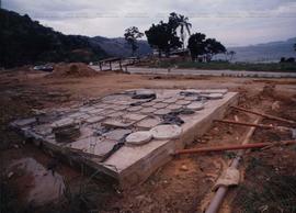 Obras do Projeto de Saneamento Prosanear, da Prefeitura de Angra dos Reis (RJ), na gestão do PT (Angra dos Reis-RJ, 1995). / Crédito: Autoria desconhecida