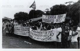 Manifestação contra proliferação de mosquitos (Tucurui-PA, Data desconhecida).  / Crédito: Vanild...