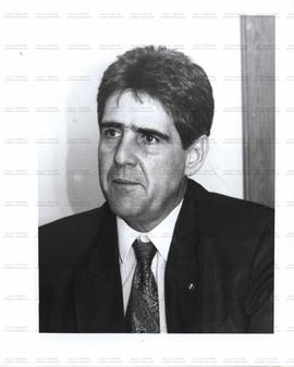 Retrato do deputado federal Odelmo Leão (PP) (Local desconhecido, 22 nov. 1991). / Crédito: José Paulo Lacerda/Agência Estado.