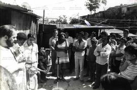 Reunião de moradores da favela Vila Nogueira com prefeito Gilson Menezes (Diadema-SP, 1 mai. 1983...